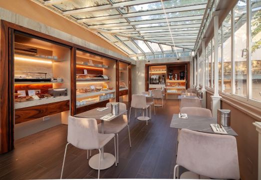 Hotel IlariaHotel Overview