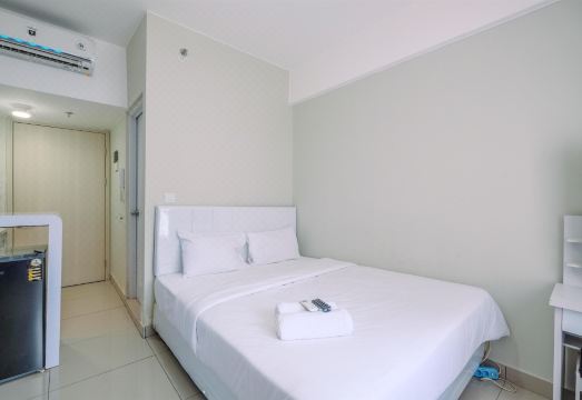 Nice and Comfy Studio at Springlake Summarecon Apartment Hotel Overview