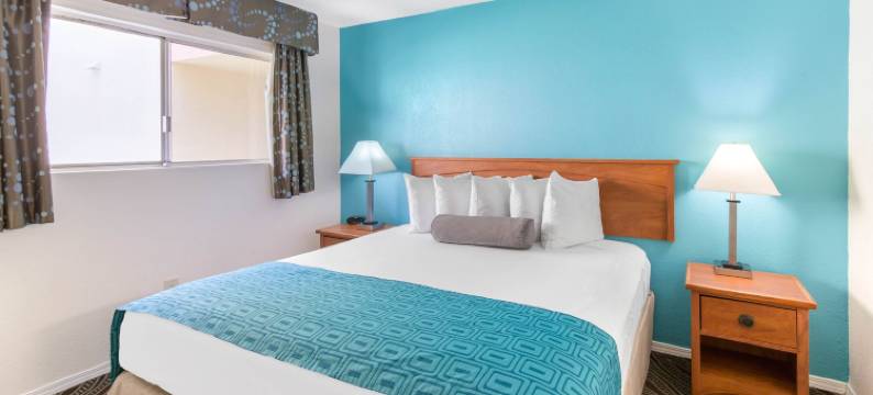 温德姆豪生套房-圣地亚哥丘拉维斯塔/海湾区(Howard Johnson Suites by Wyndham San Diego Chula Vista/BayFt)图片