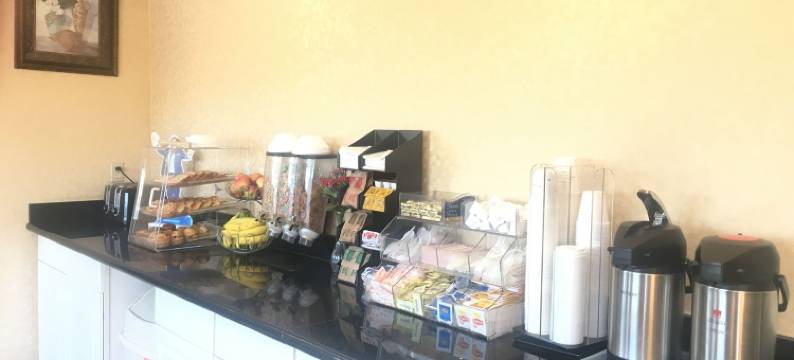 Travelodge by Wyndham Orangeburg图片