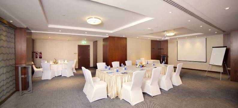 拉菲斯中心点酒店(Raviz Center Point Hotel)图片