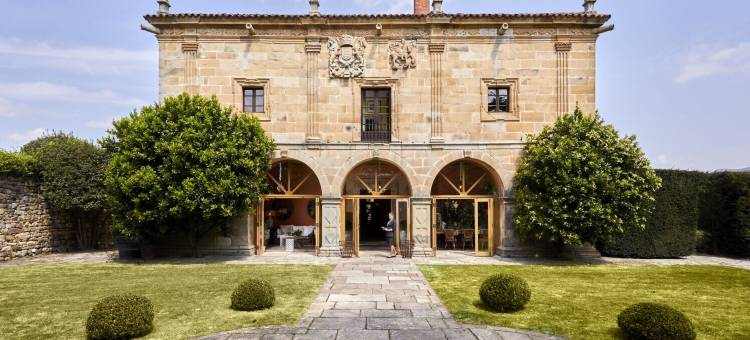 赫尔格尔拉宫精品和古董(Helguera Palacio Boutique & Antique)图片