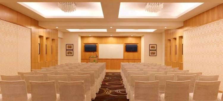 柠檬树乌苏尔湖酒店 - 班加罗尔(Lemon Tree Premier, Ulsoor Lake, Bengaluru)图片