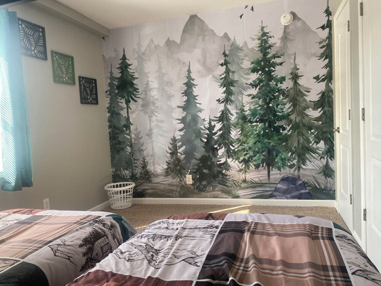 Welcome to Around The World! Charming 2-Bedroom in Meadow Bridge!