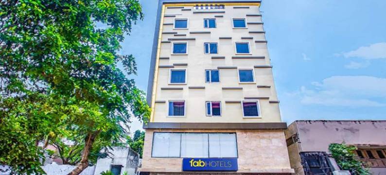 Fabhotel Rr Grand酒店(FabHotel RR Grand - Next to Trendset Mall)图片