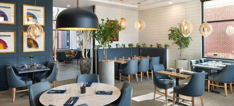 福朋喜来登酒店-潘提顿会议中心(Four Points by Sheraton Penticton at the Convention Centre)图片
