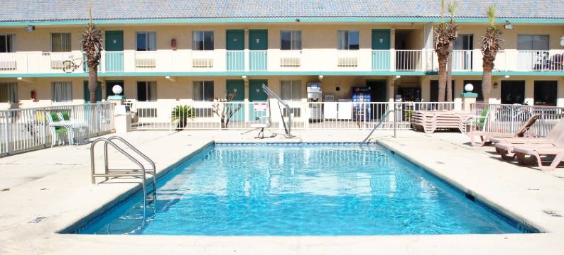 椰林汽车旅馆(Coconut Grove Motor Inn)图片