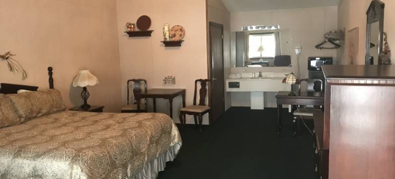 山林长屋汽车旅馆(Longhouse Lodge Motel)图片