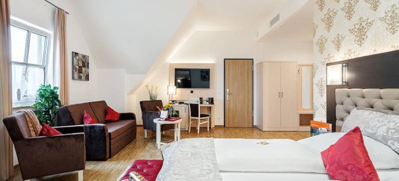 陶伯河上的罗腾堡拉彭酒店(Hotel Rappen Rothenburg ob der Tauber)图片