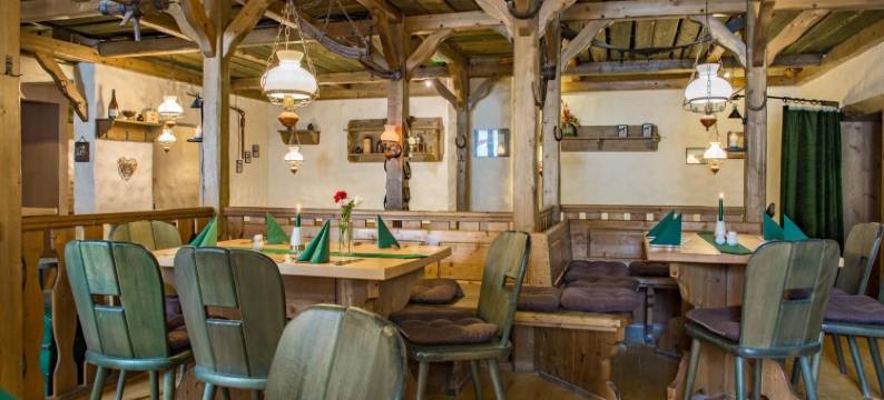 坦格尔明德施沃泽阿德勒酒店(Hotel Schwarzer Adler Tangermünde)图片