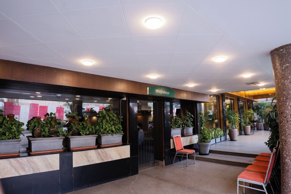 Jain's Hotel RajhansOver view