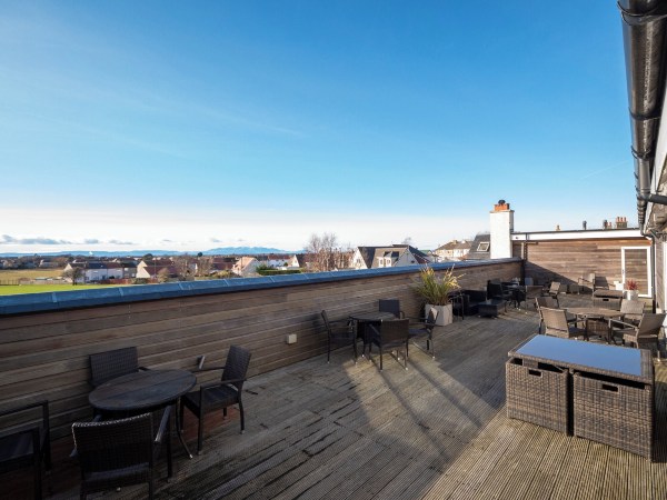 The Loans Inn Hotel Overview