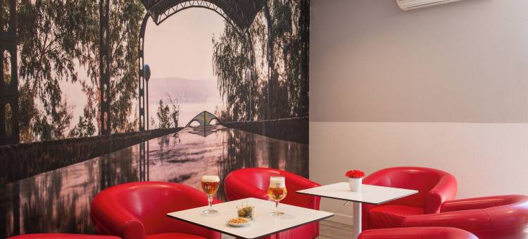 布里尼奥勒美丽步履原生酒店(The Originals City, Hôtel la Belle Étape, Brignoles)图片