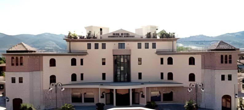 因佩拉托雷公园酒店(Park Hotel Imperatore Adriano)图片