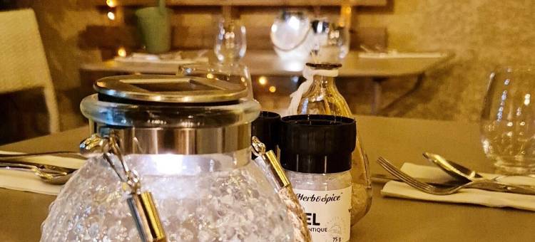 洛吉斯米斯特拉尔酒店 - 餐厅 - 蒙特利马尔南(Logis Hôtel le Mistral - Restaurant - Montélimar Sud)图片