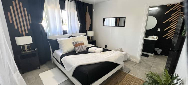 "ALEXA BOOK VACATION HOME"图片