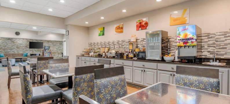 品质酒店及套房联合城-亚特兰大南部(Quality Inn & Suites Union City - Atlanta South)图片