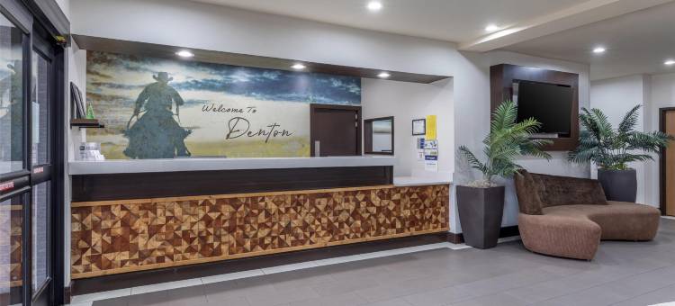 登顿套房贝斯特韦斯特优质酒店(Best Western Plus Denton Inn  Suites)图片