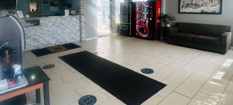 伯锡尔城-什里夫波特地区速8酒店(Super 8 by Wyndham Bossier City/Shreveport Area)图片