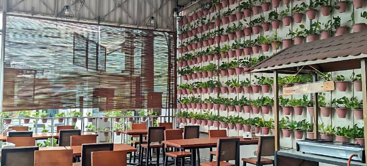 宗班绿红伊斯兰酒店(Green Red Hotel Syariah Jombang)图片