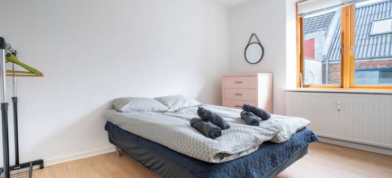 现代化的床和浴室(Modernized Bed & Bath)图片