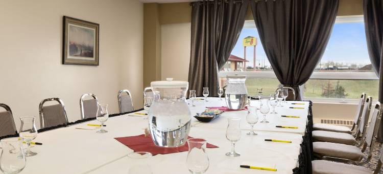 舍伍德帕克-埃德蒙顿地区速8酒店(Super 8 by Wyndham Sherwood Park/Edmonton Area)图片