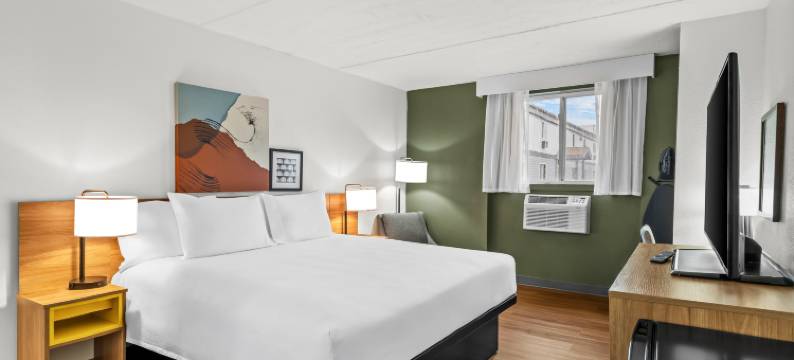 希尔顿Spark酒店波特兰机场缅因州购物中心(Spark by Hilton Portland Airport Maine Mall)图片