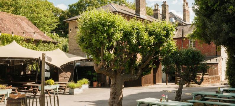 彭布罗克阿姆斯酒店(The Pembroke Arms)图片