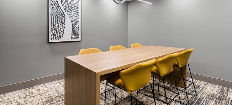 假日酒店及套房哥伦比亚东北 - 杰克逊堡地区 IHG(Holiday Inn & Suites COLUMBIA NE - FT JACKSON AREA by IHG)图片