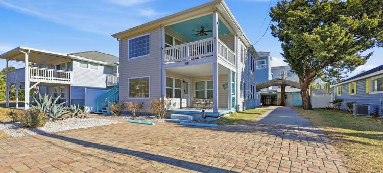 Entire House! Cottage Two Blocks from Beach w/ Swimming Pool, Hot Tub & Carport图片