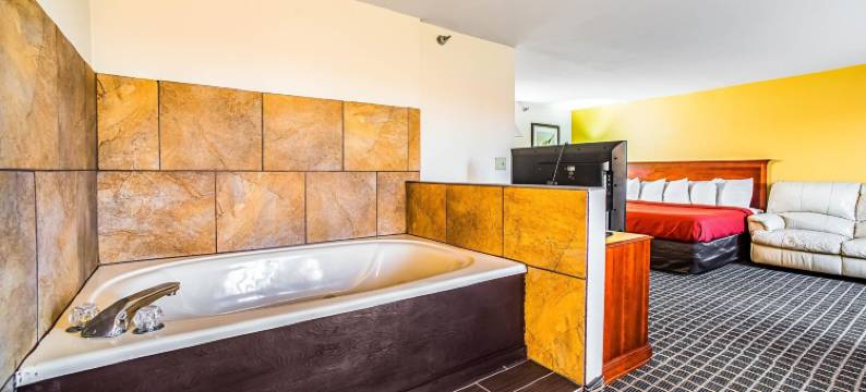 卡本代尔大学区凯艺酒店(Quality Inn Carbondale University Area)图片