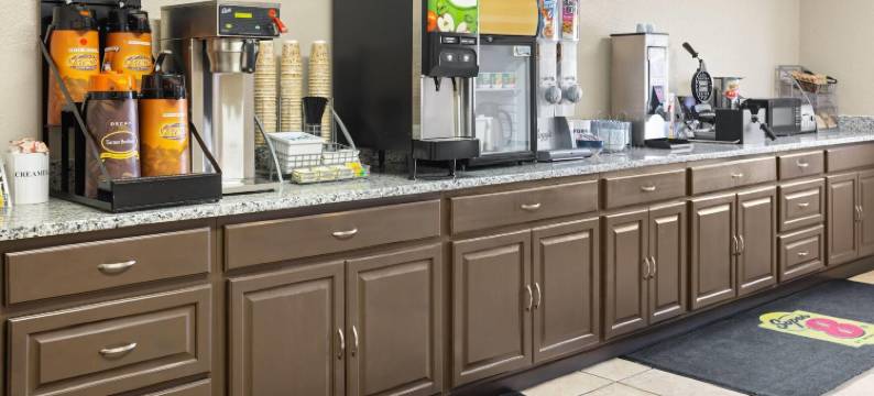 门特-克利夫兰地区温德姆速8酒店(Super 8 by Wyndham Mentor/Cleveland Area)图片