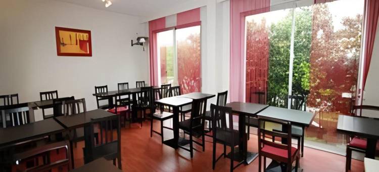 阿多尼斯里昂东酒店(Adonis Lyon Est Hôtel Artys)图片
