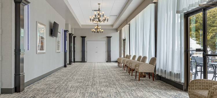 Holiday Inn 机场西地球城(Holiday Inn ST. LOUIS ARPT WEST-EARTH CITY by IHG)图片