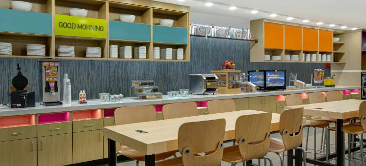 大急流城机场希尔顿惠庭酒店(Home2 Suites by Hilton Grand Rapids Airport)图片