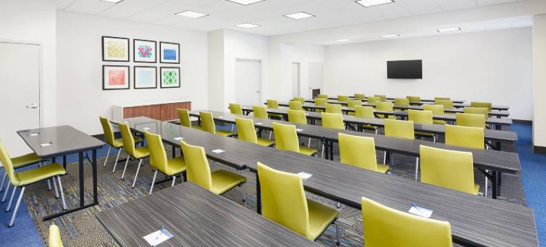 智选假日套房酒店港口里奇(Holiday Inn Express & Suites PORT RICHEY by IHG)图片