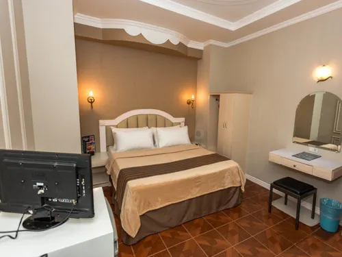 Urban Travellers Hotel - 3 Sao