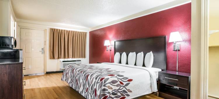 红屋顶酒店北达拉斯-中央公园(Red Roof Inn North Dallas - Park Central)图片