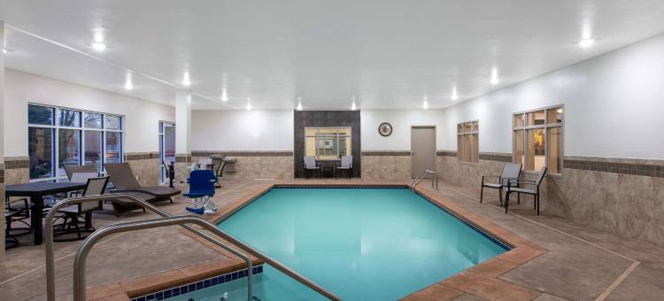 苏福尔斯北美吟温德姆酒店(AmericInn by Wyndham Sioux Falls North)图片