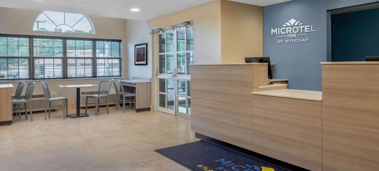 亚特兰大-巴克海特区麦客达套房酒店(Microtel Inn & Suites by Wyndham Atlanta/Buckhead Area)图片