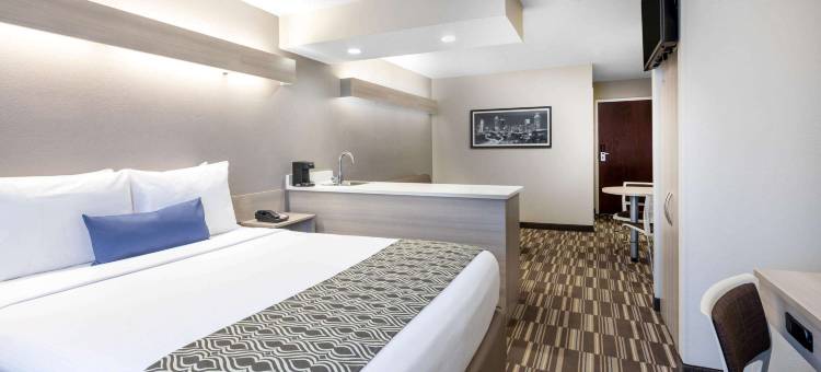 亚特兰大-巴克海特区麦客达套房酒店(Microtel Inn & Suites by Wyndham Atlanta/Buckhead Area)图片
