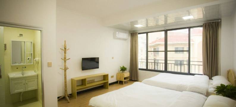 江雾名宿公寓(凤凰路分店)图片