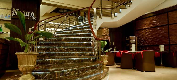 马尼拉中央温德姆华美达酒店(Ramada by Wyndham Manila Central)图片