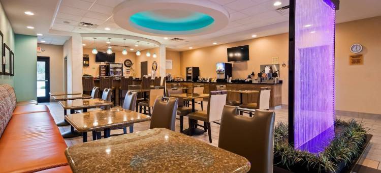 中庭贝斯特韦斯特优质套房酒店(Best Western Plus Atrium Inn  Suites)图片