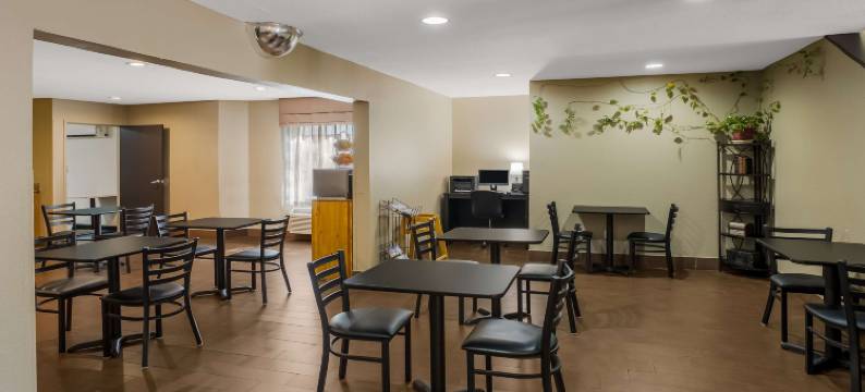 Eod贝斯特韦斯特SureStay Plus梅萨迷信泉酒店(Eod SureStay Hotel by Best Western Mesa Superstition Springs)图片