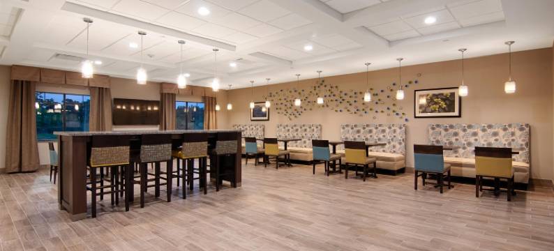 克利奇站贝斯特韦斯特优质套房酒店(Best Western Plus College Station Inn  Suites)图片