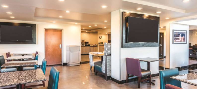 科罗拉多斯普林斯北拉昆塔温德姆套房酒店(La Quinta Inn & Suites by Wyndham Colorado Springs North)图片