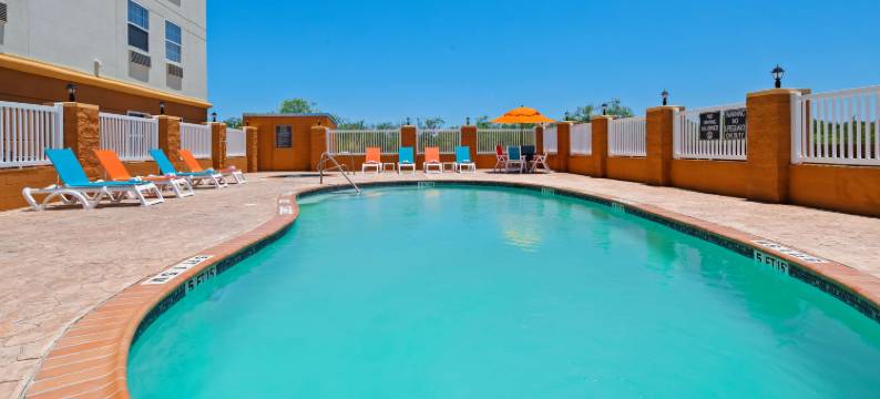 贝斯特韦斯特英格尔塞德套房酒店(Best Western Ingleside Inn  Suites)图片