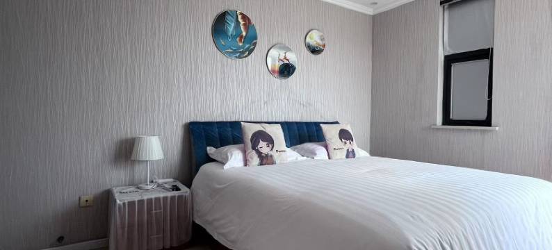 湖景山色民宿(广场四街分店)图片