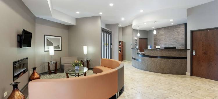 瓦尔帕莱索大学贝斯特韦斯特酒店(Best Western University Inn at Valparaiso)图片